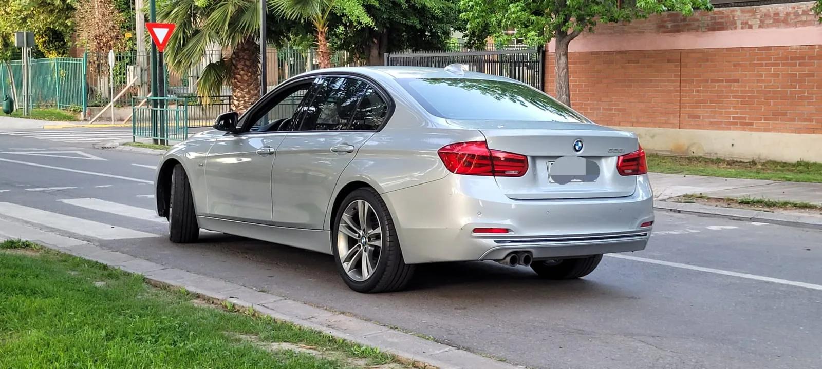 BMW 320i sport 2.0 twin power turbo 2017